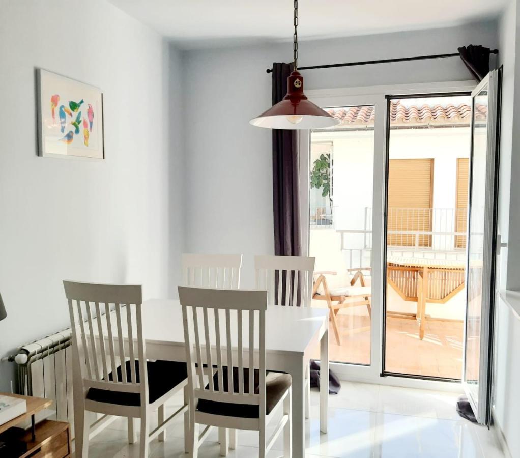 2 Bedroom Apartment In The Old Town, Close To The Beach L'Escala Exterior foto