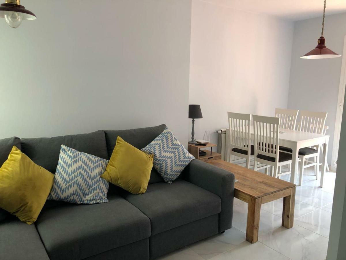 2 Bedroom Apartment In The Old Town, Close To The Beach L'Escala Exterior foto