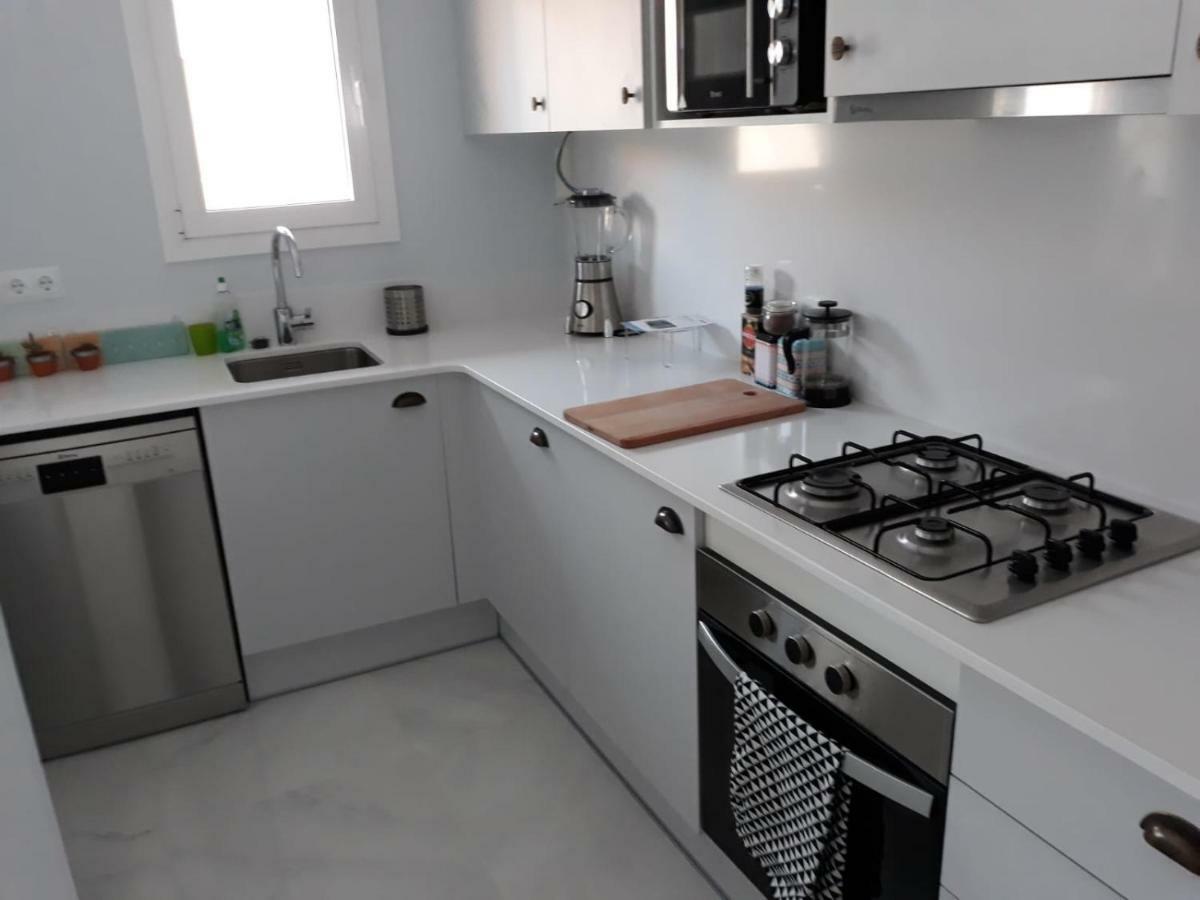 2 Bedroom Apartment In The Old Town, Close To The Beach L'Escala Exterior foto